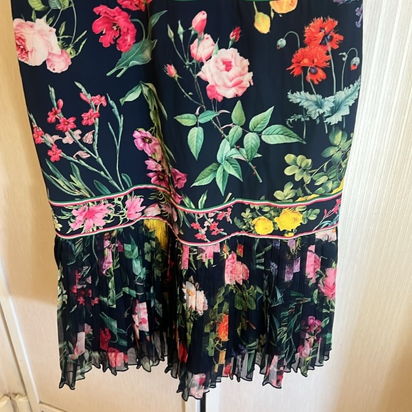 Stunning floral Tadashi Soji dress size 6 - Picture 2 of 8